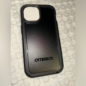 5 iPhone 12 Otterbox/Lifeproof cases